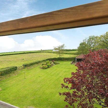 Kidwelly Farmhouse B&B 외부 사진
